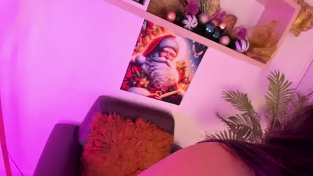 Miia Thompsonn online show from December 2024 03:05:02 AM