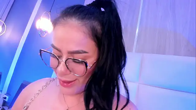 Snapshot of Miah_gomez_ chatting on March 2025 11:03:02 PM Miah gomez online show from March 2025 11:03:02 PM