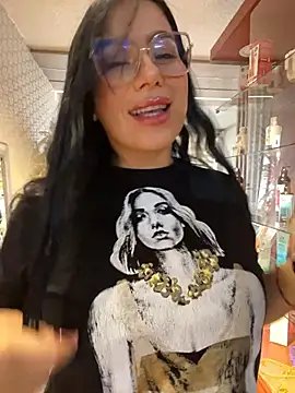 Miah gomez  online show from March 2026 06:02:02 PM