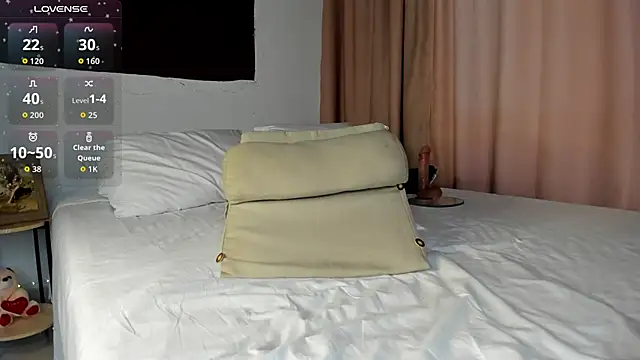 Loren moreno online show from November 2025 01:52:02 AM