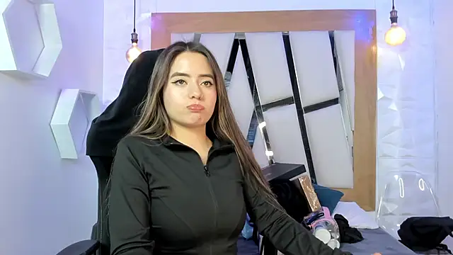 ary cooper  online show from November 2025 01:02:02 PM