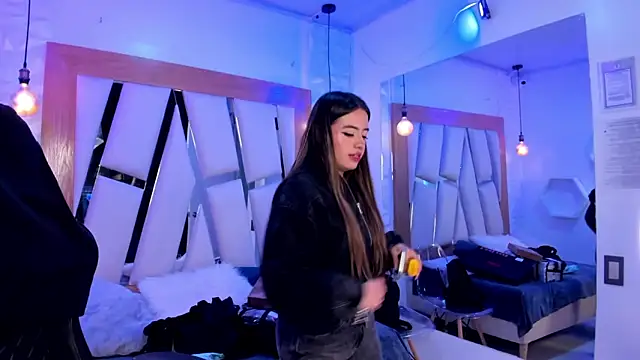 ary cooper  online show from November 2025 12:52:01 PM