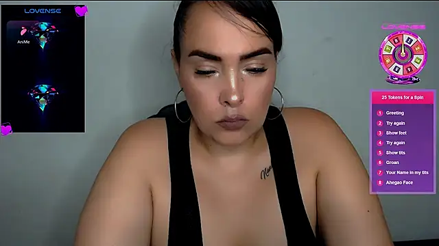 Snapshot of Miss_Agatha chatting on December 2024 02:02:02 AM Miss Agatha online show from December 2024 02:02:02 AM