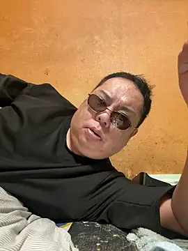 punk0805 online show from April 2026 09:59:01 AM