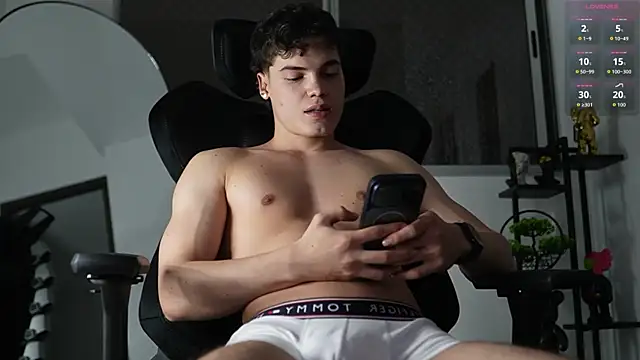 Max cortes1 online show from December 2025 01:12:02 AM