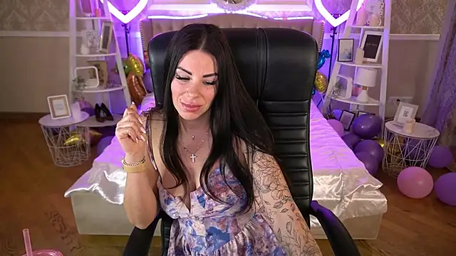 IsabellaFoxyy online show from February 2025 01:41:01 PM