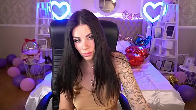 IsabellaFoxyy online show from February 2025 01:33:02 PM
