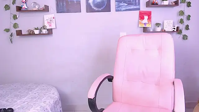 macey elliot  online show from January 2025 05:41:01 PM