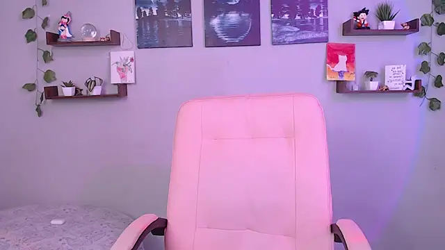 macey elliot  online show from January 2025 03:25:02 PM