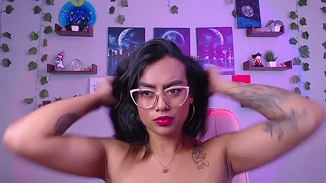 macey elliot  online show from February 2025 04:24:02 PM