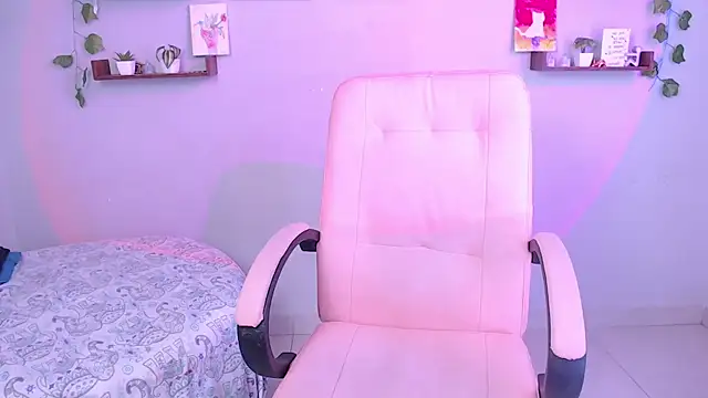 macey elliot  online show from February 2025 06:55:01 PM