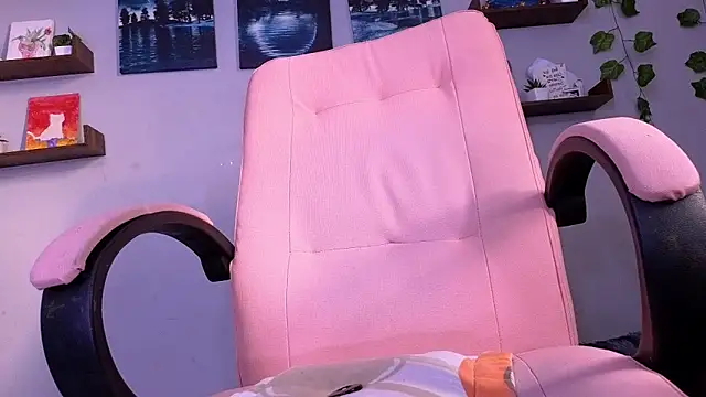 macey elliot  online show from September 2025 11:22:02 AM