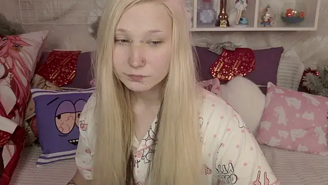 MeowkaKitty online show from December 2025 02:19:02 AM