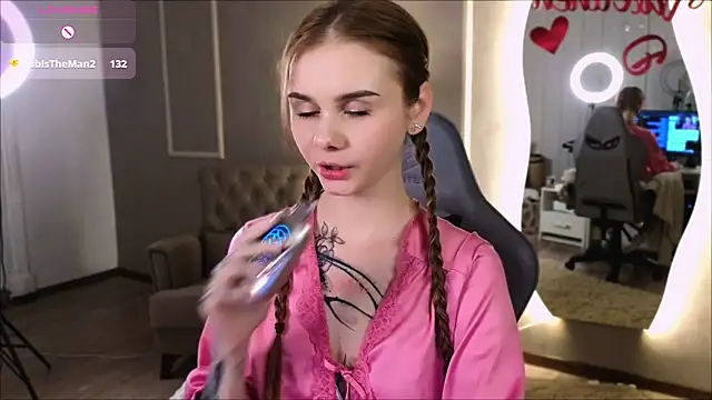 Britney Lynch online show from February 2025 12:09:01 AM