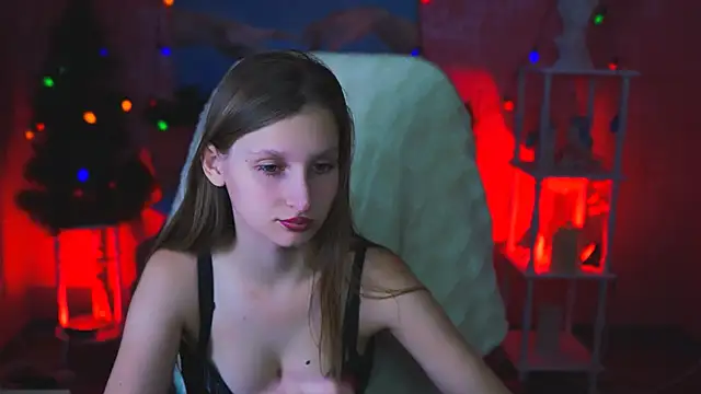 EllaHorton online show from December 2024 12:33:01 PM