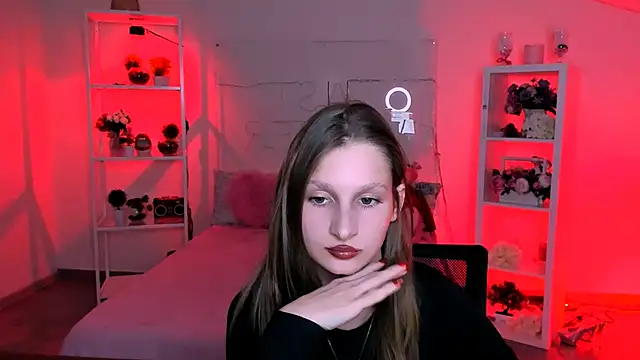 EllaHorton online show from January 2025 03:47:02 PM