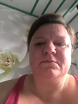 jusichka online show from February 2026 11:28:02 AM