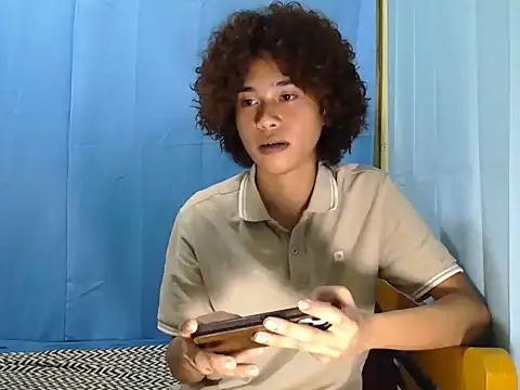 Snapshot of Asiantwink21 chatting on July 2026 11:47:01 PM Asiantwink21 online show from July 2026 11:47:01 PM