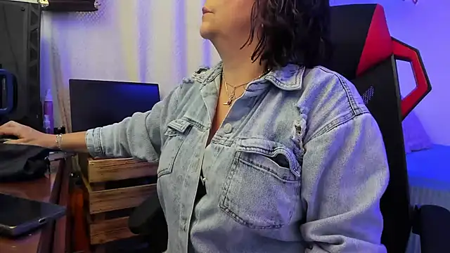 PaulinaSanders X online show from March 2025 07:28:01 PM