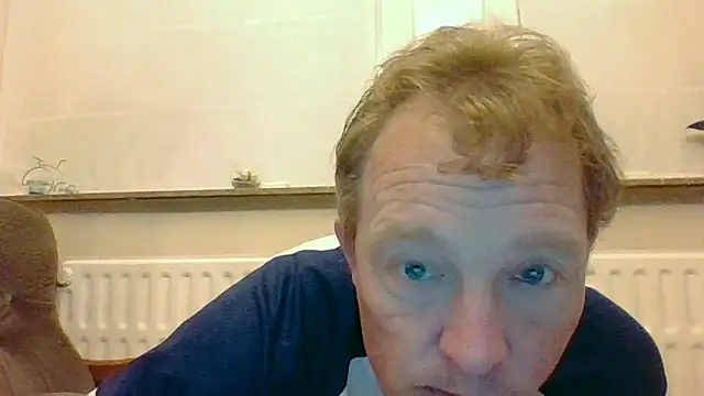 Snapshot of bertolini chatting on April 2026 08:43:02 PM bertolini online show from April 2026 08:43:02 PM