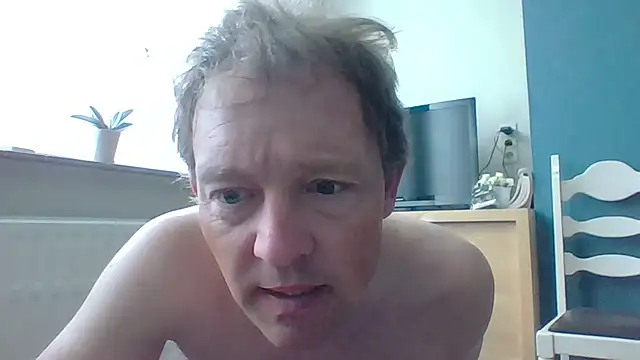 Snapshot of bertolini chatting on May 2026 07:02:02 AM bertolini online show from May 2026 07:02:02 AM