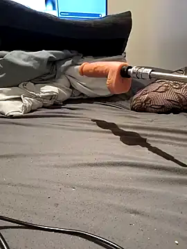 Snapshot of aprilexx chatting on January 2025 10:50:01 PM aprilexx online show from January 2025 10:50:01 PM