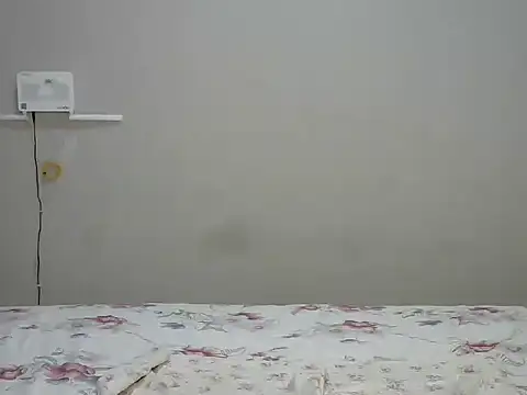 Cariepink online show from November 2025 07:35:01 PM