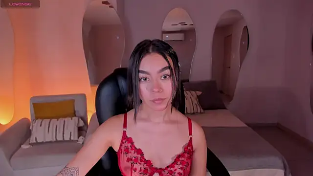 Snapshot of GigiLee_ chatting on December 2024 11:51:01 PM GigiLee  online show from December 2024 11:51:01 PM