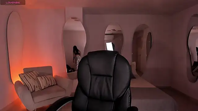 Snapshot of GigiLee_ chatting on December 2024 12:00:02 PM GigiLee  online show from December 2024 12:00:02 PM