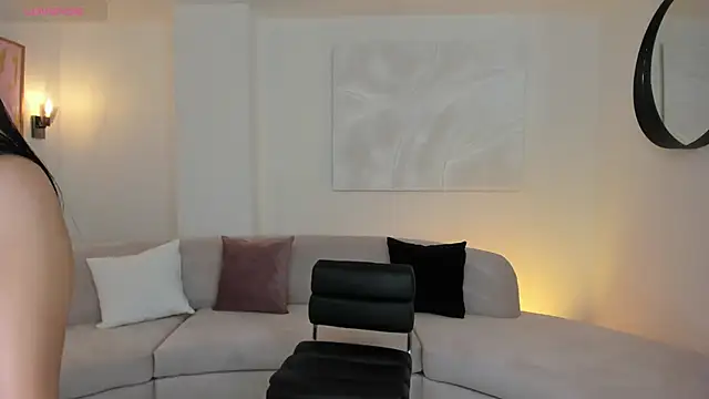 Snapshot of GigiLee_ chatting on December 2024 11:31:02 PM GigiLee  online show from December 2024 11:31:02 PM