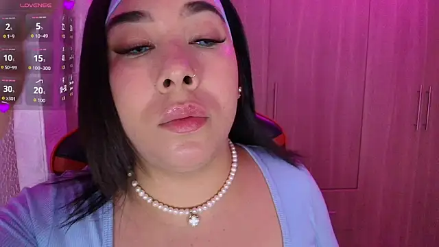 leahtemptation3 online show from November 2025 08:25:01 AM