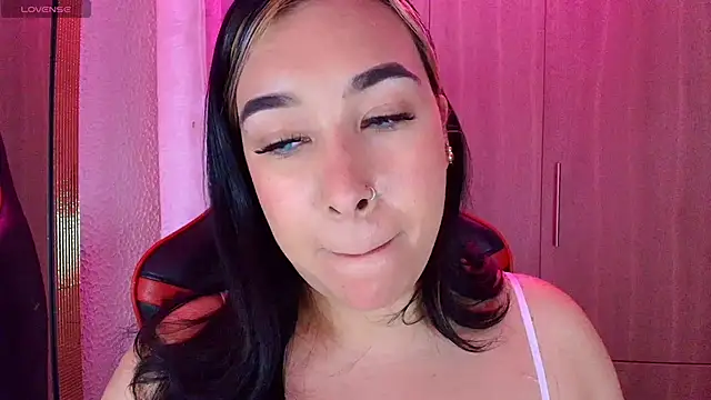 leahtemptation3 online show from February 2026 11:10:02 PM