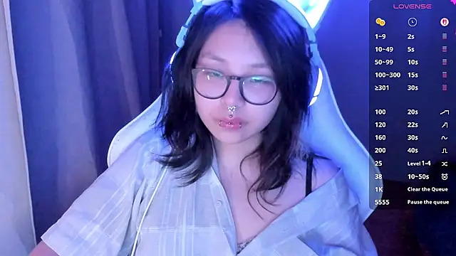 maydaykimmy online show from June 2026 10:43:02 PM