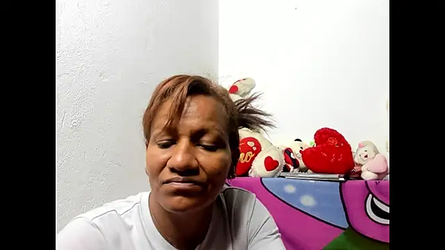 Snapshot of Laflaka22 chatting on December 2024 11:19:01 PM Laflaka22 online show from December 2024 11:19:01 PM