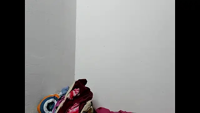 Snapshot of Laflaka22 chatting on December 2024 02:47:01 AM Laflaka22 online show from December 2024 02:47:01 AM