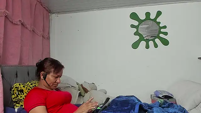 Snapshot of Laflaka22 chatting on October 2025 10:54:02 PM Laflaka22 online show from October 2025 10:54:02 PM