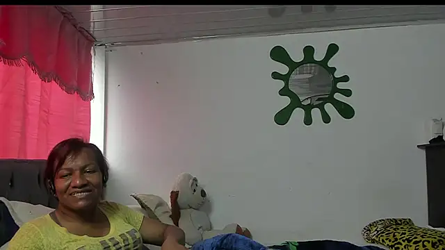 Laflaka22 online show from November 2025 06:18:02 PM