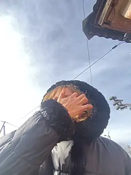 Snapshot of Anita-Smith chatting on October 2025 09:24:01 AM Anita-Smith online show from October 2025 09:24:01 AM