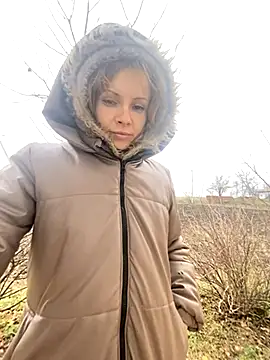 Snapshot of Anita-Smith chatting on November 2025 09:43:02 AM Anita-Smith online show from November 2025 09:43:02 AM