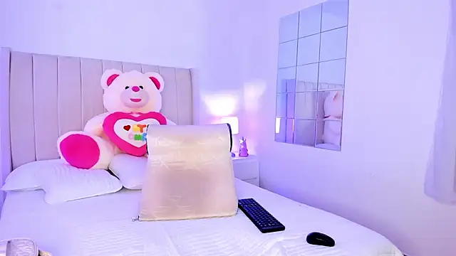 Barbiieee online show from February 2026 11:54:01 PM