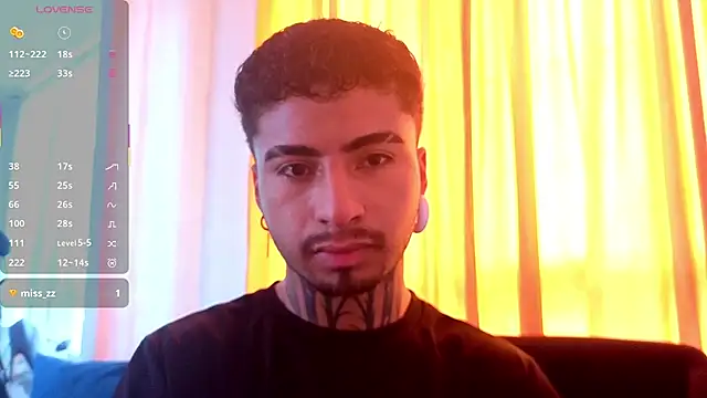 Snapshot of JuanCamiilo_66 chatting on May 2026 08:16:01 PM JuanCamiilo 66 online show from May 2026 08:16:01 PM