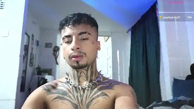 Snapshot of JuanCamiilo_66 chatting on May 2026 02:06:01 AM JuanCamiilo 66 online show from May 2026 02:06:01 AM