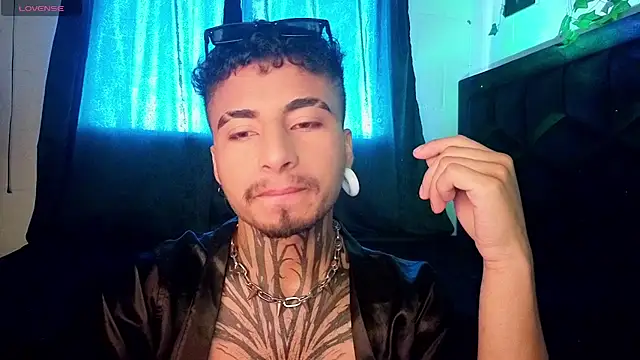 Snapshot of JuanCamiilo_66 chatting on May 2026 01:07:02 PM JuanCamiilo 66 online show from May 2026 01:07:02 PM
