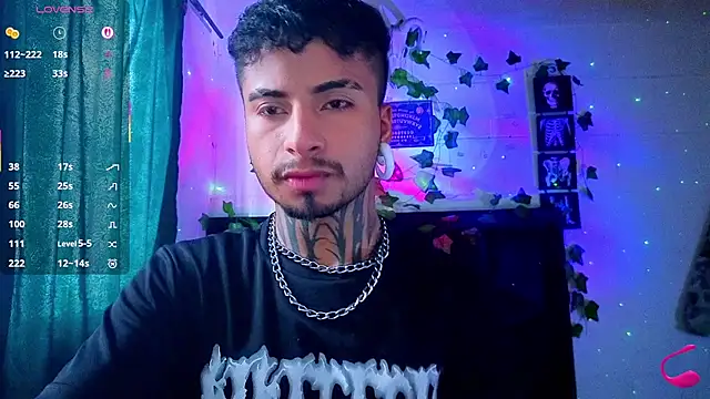 Snapshot of JuanCamiilo_66 chatting on May 2026 09:45:02 PM JuanCamiilo 66 online show from May 2026 09:45:02 PM