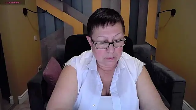 Snapshot of BarbaraTurners chatting on December 2024 09:50:01 PM BarbaraTurners online show from December 2024 09:50:01 PM
