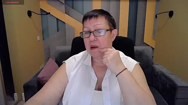 Snapshot of BarbaraTurners chatting on December 2024 06:48:01 PM BarbaraTurners online show from December 2024 06:48:01 PM