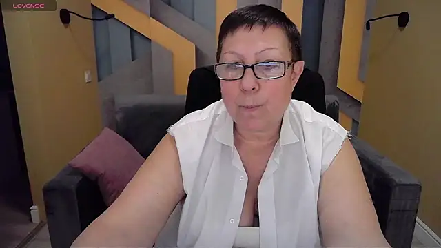 Snapshot of BarbaraTurners chatting on December 2024 03:42:01 AM BarbaraTurners online show from December 2024 03:42:01 AM