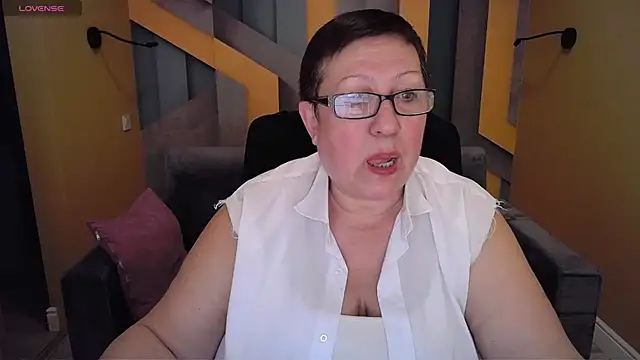 Snapshot of BarbaraTurners chatting on January 2025 06:32:02 PM BarbaraTurners online show from January 2025 06:32:02 PM