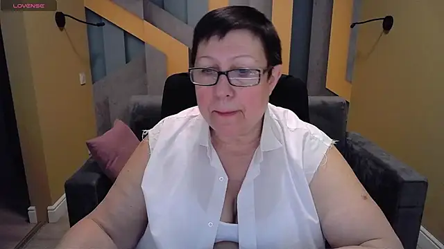 Snapshot of BarbaraTurners chatting on January 2025 06:31:01 PM BarbaraTurners online show from January 2025 06:31:01 PM