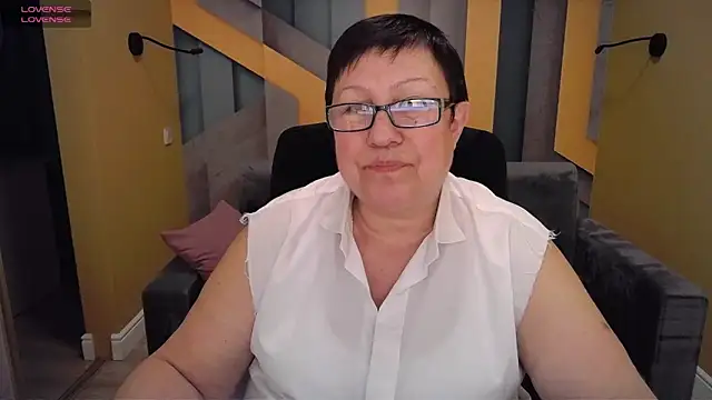 Snapshot of BarbaraTurners chatting on February 2025 10:17:02 PM BarbaraTurners online show from February 2025 10:17:02 PM